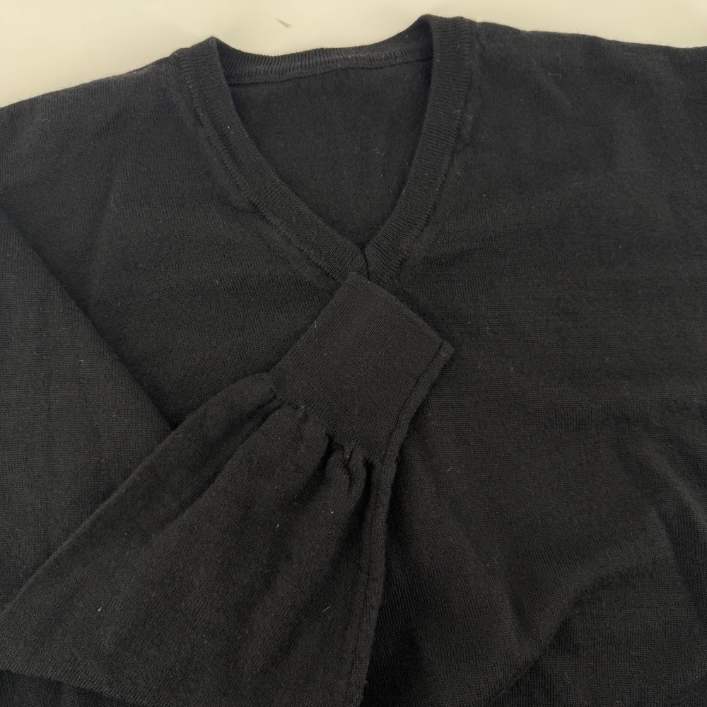 Canali Mens V-Neck Sweater Black 100% Wool Made in Italy Fine Knit Size L/XL